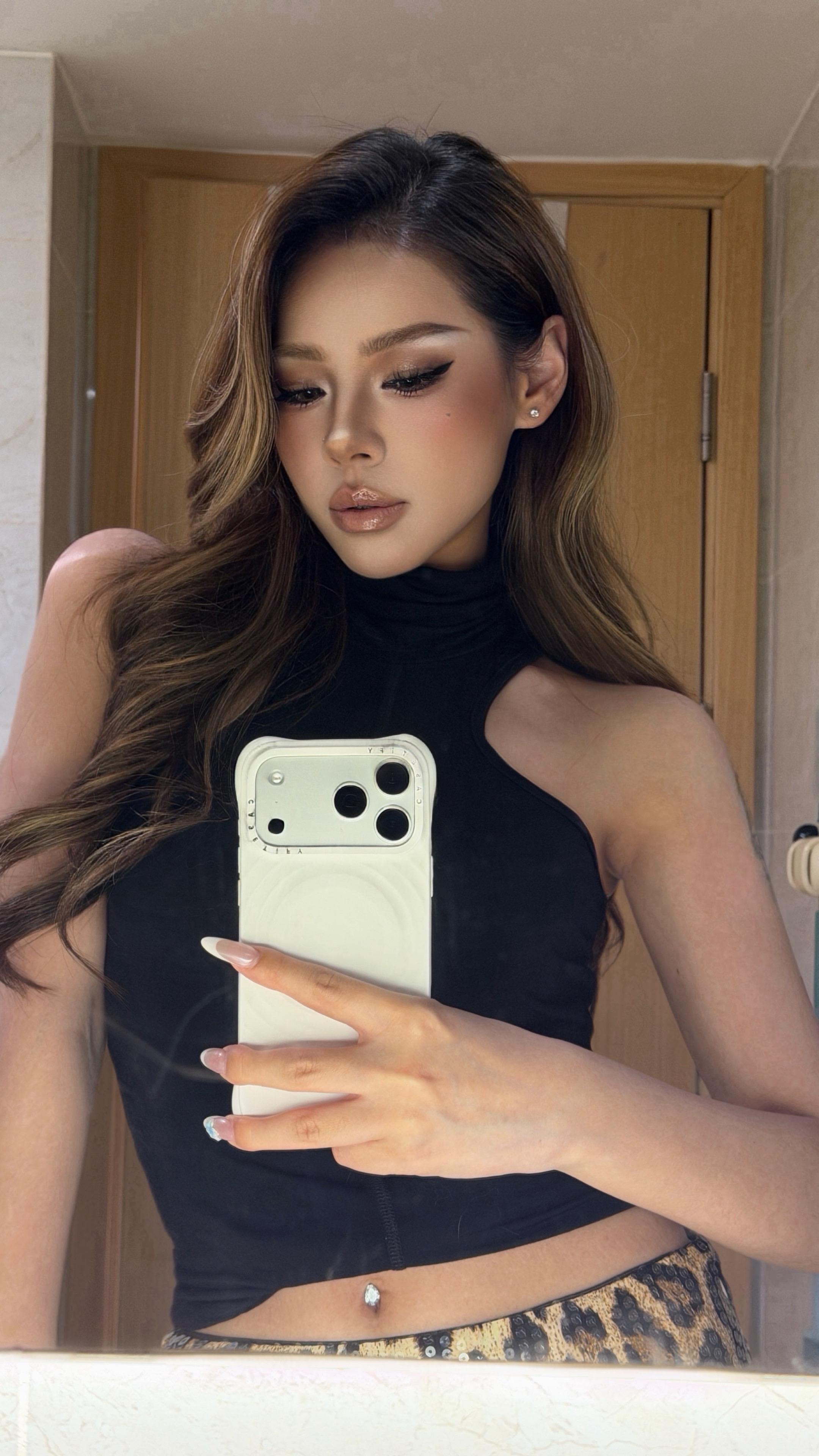 轻欧美 亚裔辣妹妆