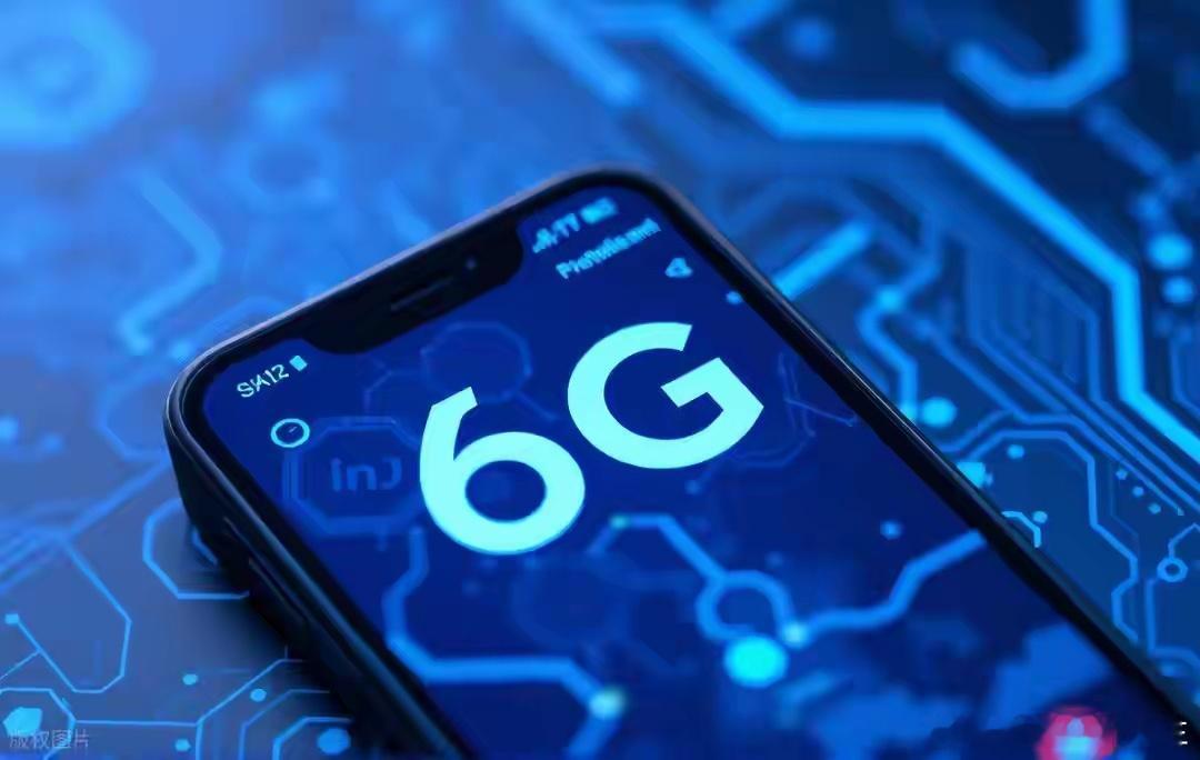 新一代通信网络加速成型：5G-A全面铺开、6G试验深入