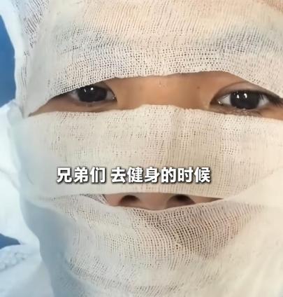 广东一名男子经常抽空到健身房锻炼，本想着运动强身健体，没想到一次普通撸铁过后，身