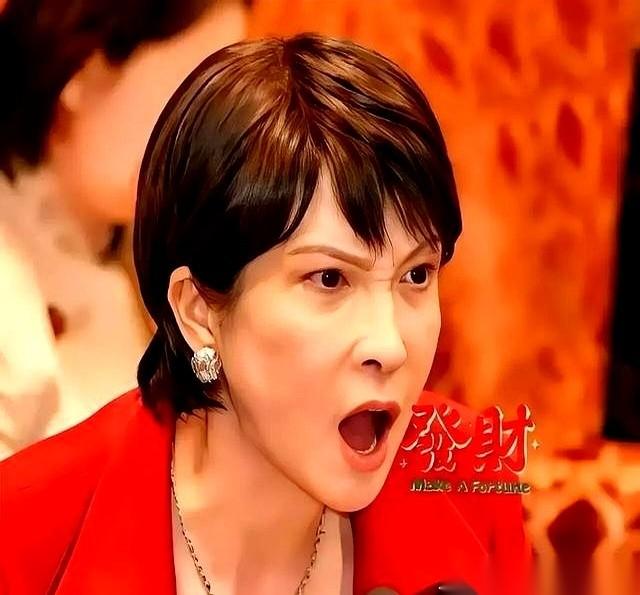 日本那边最近有点不对劲，餐馆、酒店、养老院，跟约好了似的，一片一片地撂倒人。 