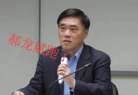 国民党党主席候选人辩论大会取消了！郝龙斌真是个懦夫，真不如郑丽文和张亚文，讨论两