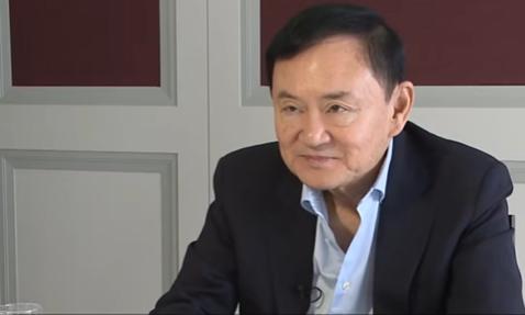 76岁泰国前总理他信再出狱却没有戴电子镣铐泰国司法早已沦为政治遥控器026