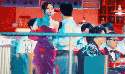 我的天呐，沈梦辰和杨迪疑似吵架动手的视频我反复看了好几遍，前半段两人真的好像很