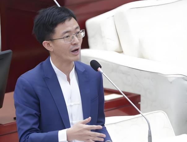 大喜事，台湾渔民可能也有报警电话“110”可以打了，菲日韩以后再也不敢骚扰你们了