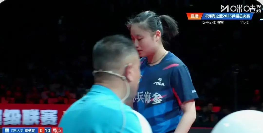 王曼昱坐板凳，鲁能0-1落后！深圳大学开局就冲双打，蒯曼配平野美宇三局带走