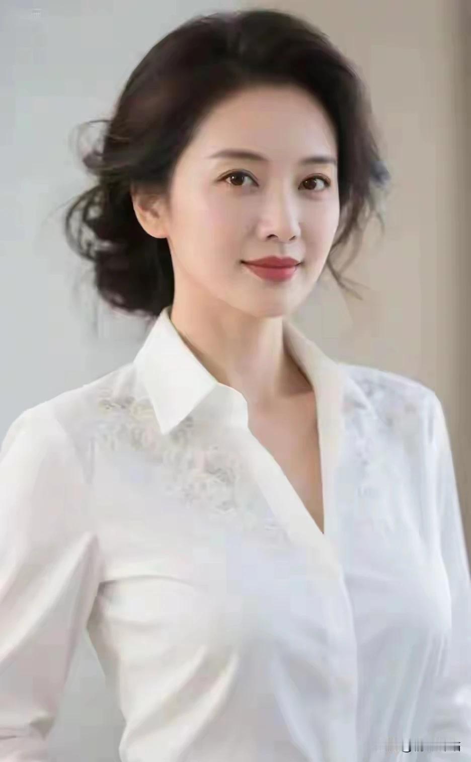 并非本人自清高独来独往没烦恼内心世界已看透心静止水乐逍遥