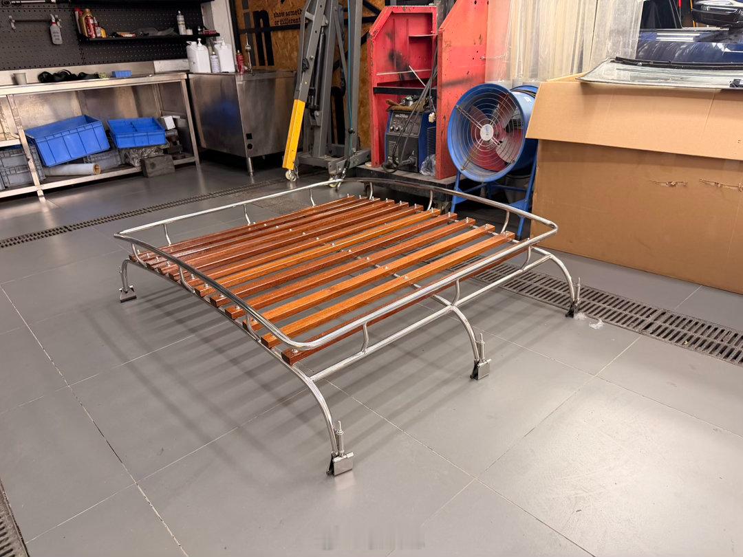 手搓了一个T1车顶行李架