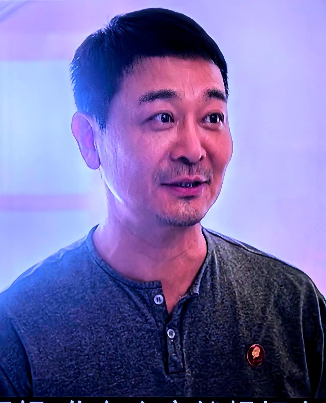 央视新剧那个爹，你看着眼熟却叫不出名？他可不是一般人，当年硬汉伍六一啊！在