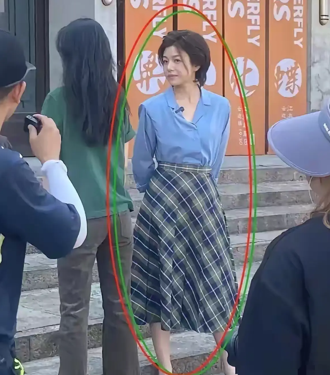 虽然离婚了，馋她的人应该很多吧？