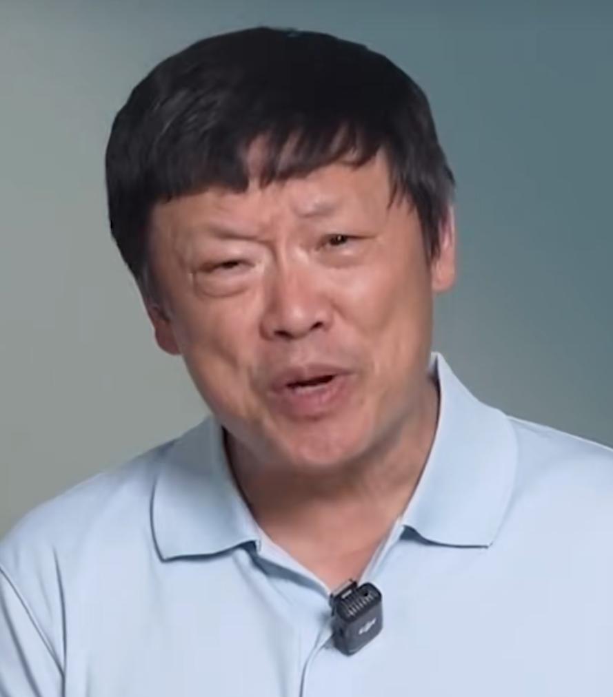 胡锡进9月19日晚上就西贝可能倒闭的传言进行评论，称“这将是互联网舆论事件首次完