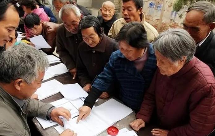定了！人社部正式发文，7月1日全国落地，在职、退休人员都受益大家发现没