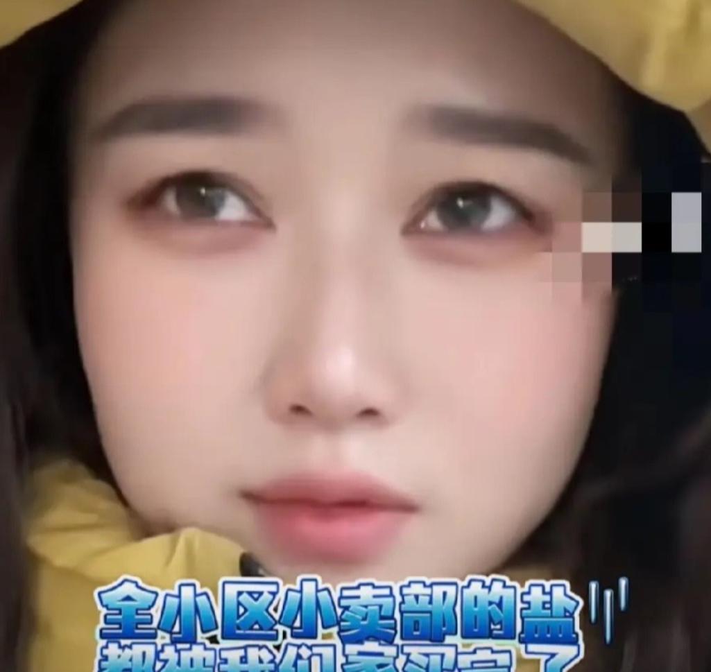 人到底能闯多大祸？甘肃，一男子早起晨跑时，意外发现不知谁家漏水导致小区路面都结冰