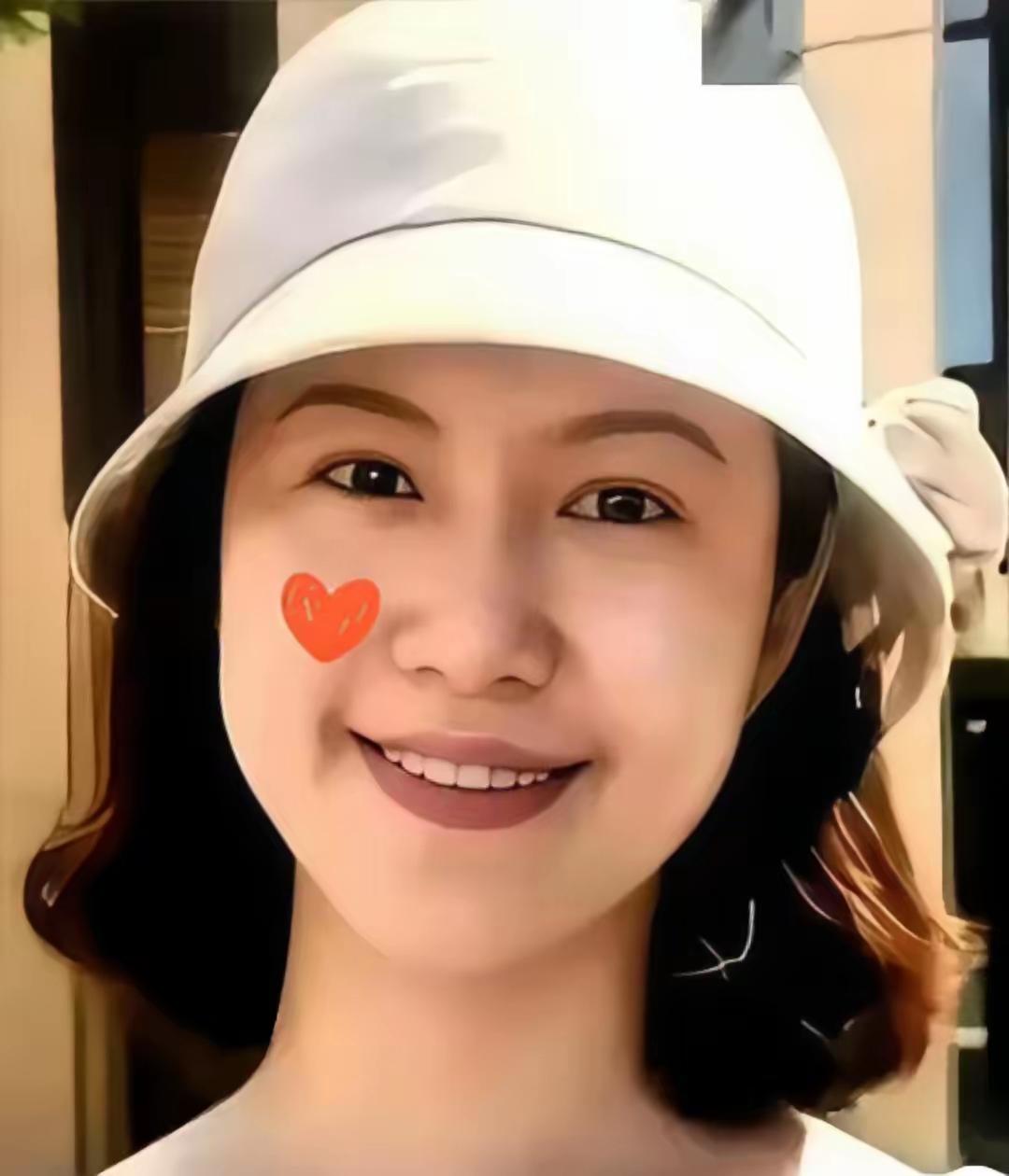 当代最动人的女性独白——翁帆写下:“我走向杨先生,不是奔向锦衣玉食,也不是图