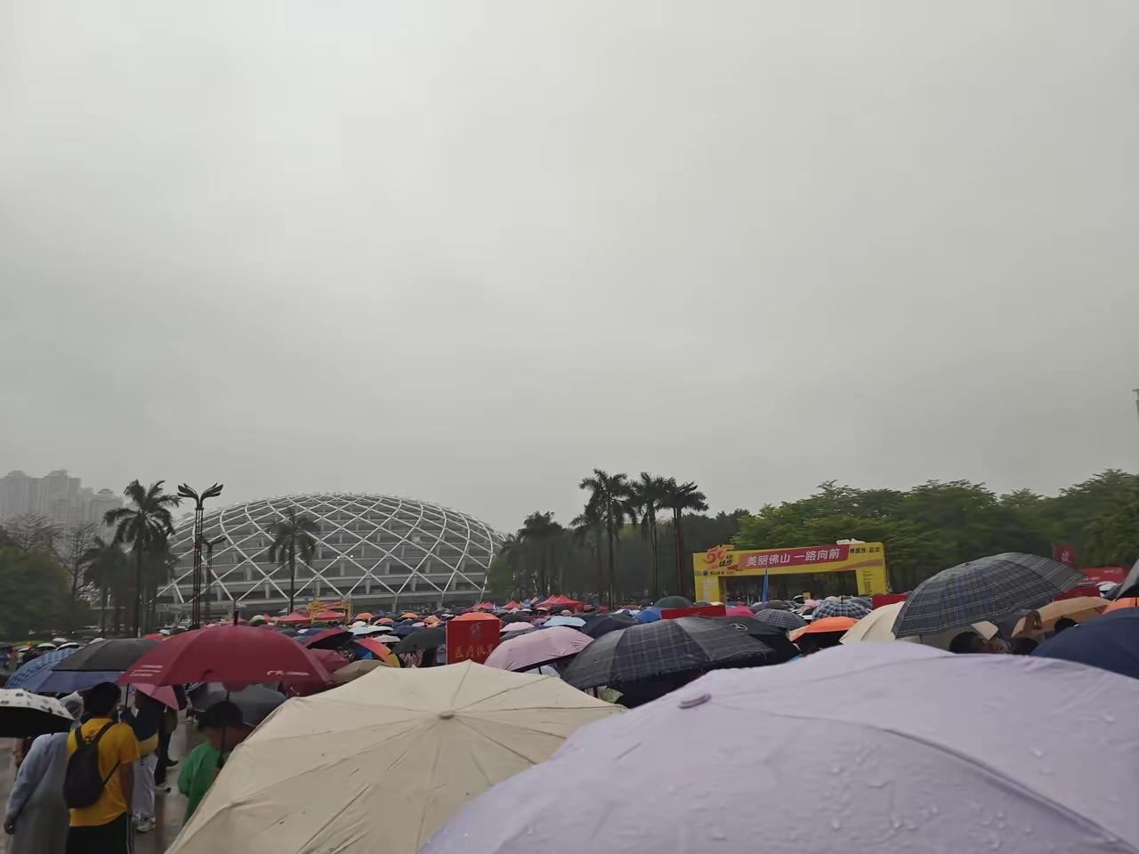 我是被困在信息茧房了吗？感觉佛山今年的50公里徒步和行通济都好冷清，没啥