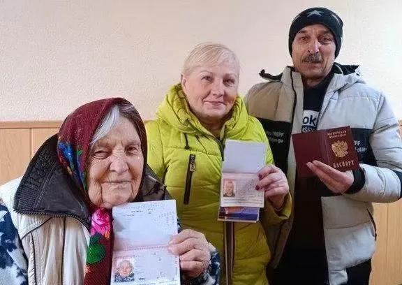 美国人也开始“啃老”了，不过啃的不是父母，而是自己，这是怎么回事？今天我们就来说