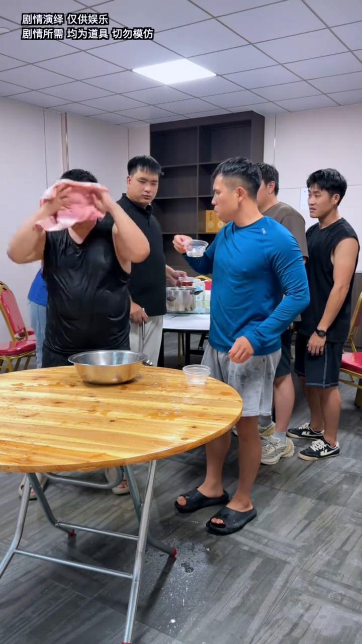 又有凉茶喝。共创不叫我喝凉茶，也不叫我。