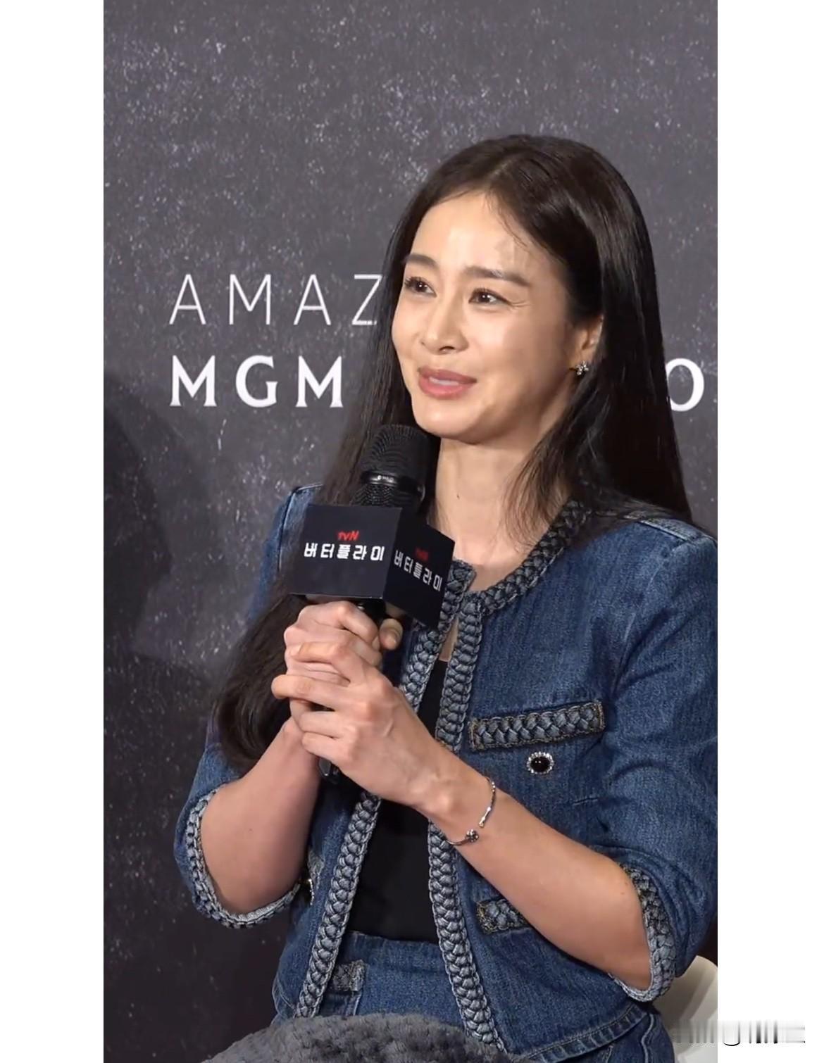金泰熙家庭主妇的痕迹好明显脸和手一样都没保住结婚前后的差距是真的太大了先