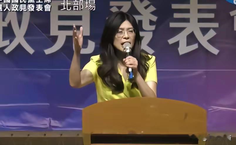 郑丽文创参选以来最激动人心的演说，全程脱稿，全场沸腾，在场党员举双手高呼5号，支