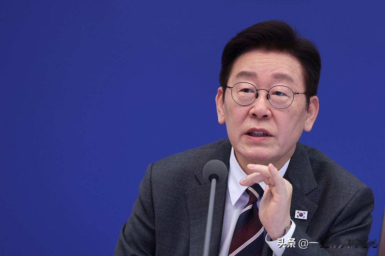 2月4日，韩国总统府公布了总统李在明向社会各界送出蕴含深意的春节贺礼信息。此次赠