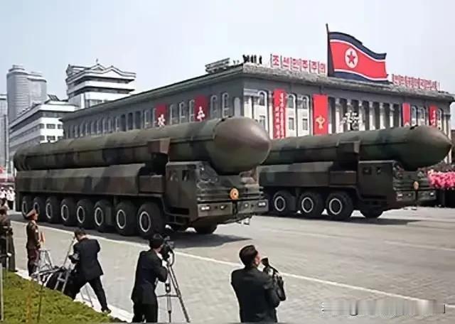 中国删除半岛无核化表述，像祭出一把“达莫斯利剑”悬在日本头顶。日本想要进攻中国必