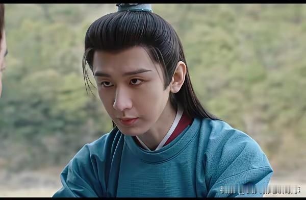 成毅今年的状态是真的有点掉线，演啥角色都差不多一个表情，套路感很明显，台词也总说