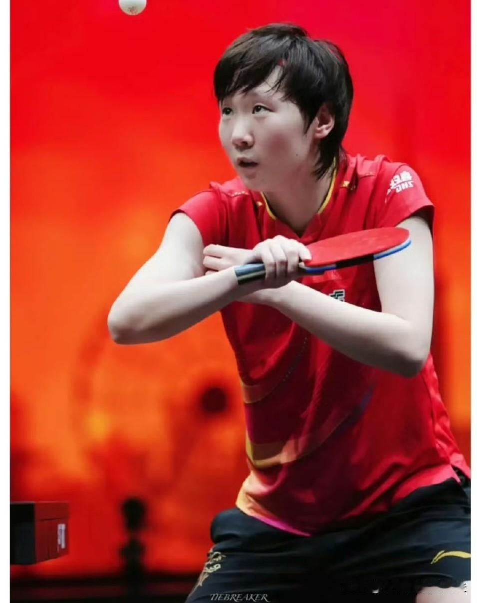 王曼昱的奖金还没捂热，转头就散了出去。这姑娘刚拿到WTT香港总决赛的56万