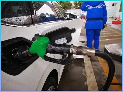 奇瑞在英国一个月卖了22495辆，涨了481%。比亚迪冲进前12。大众、宝马、奥