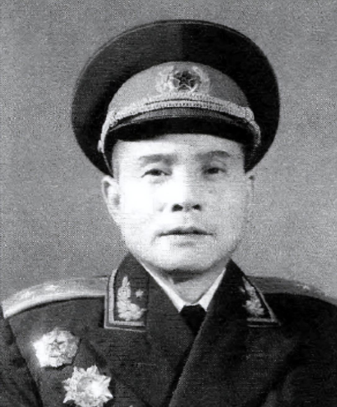 董存瑞19岁牺牲后，妻子守丧三年后改嫁，家人得到开国中将的照顾，1994年，北京