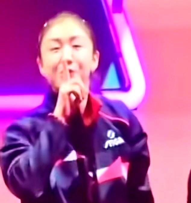 全运会山东女团夺冠了，但看台上还一直此起彼伏喊“河北队”。陈梦当时顺着那声浪