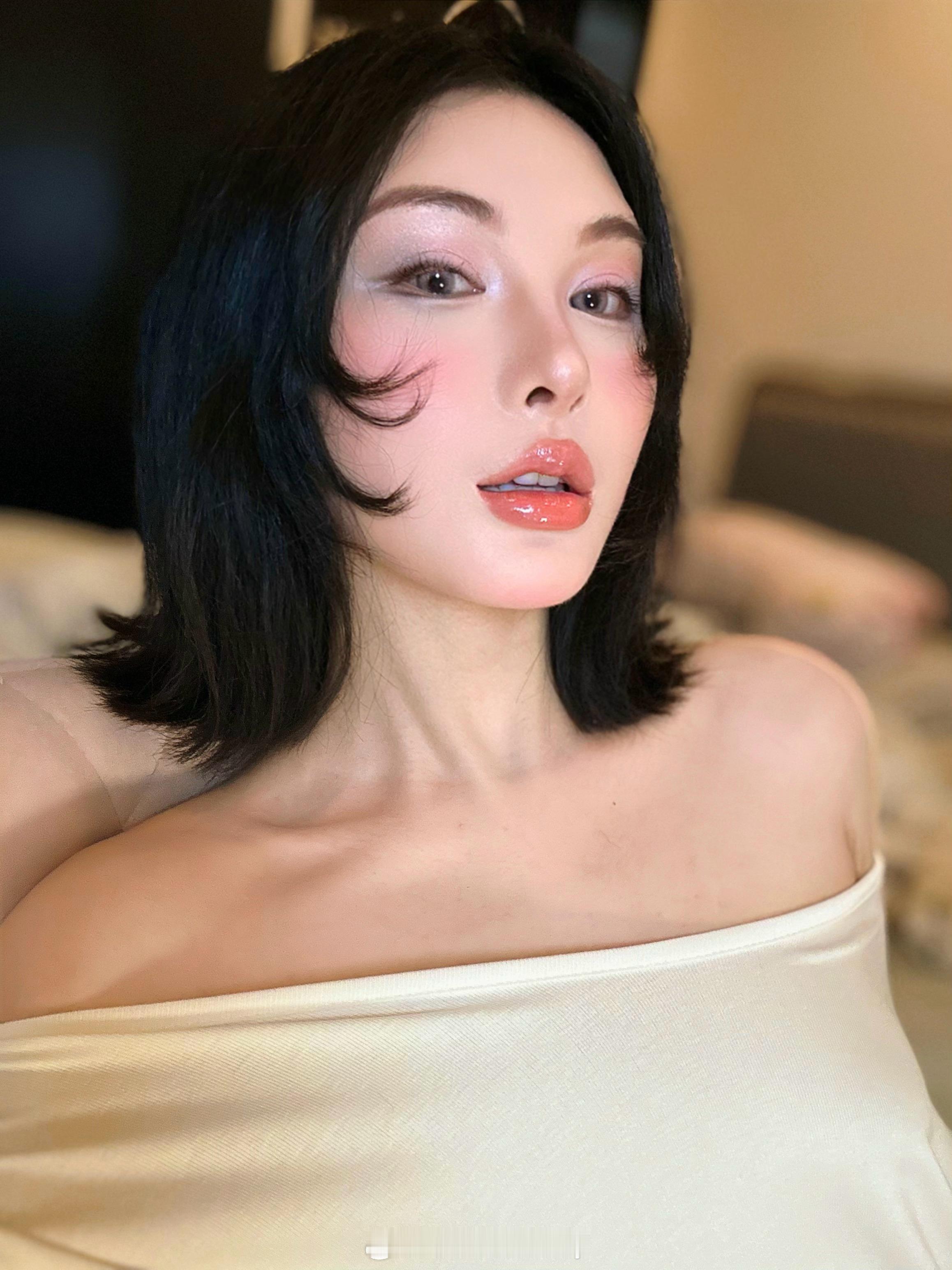 新发型新妆容我好喜欢🥰​​​