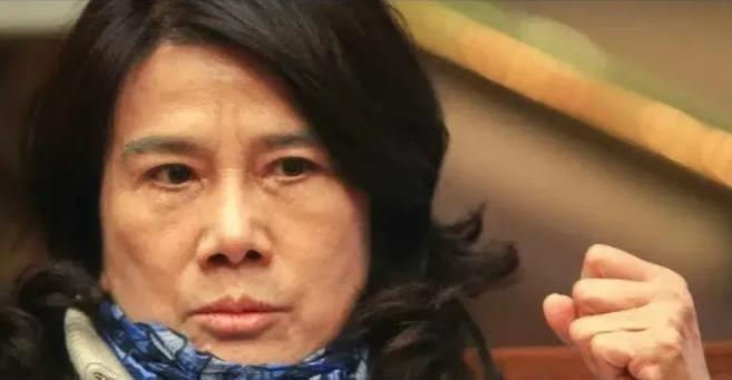 铁娘子董明珠怒吼拒卖格力：给我8亿也不卖！9亿贱卖民族品牌？15年逆袭世界500强！