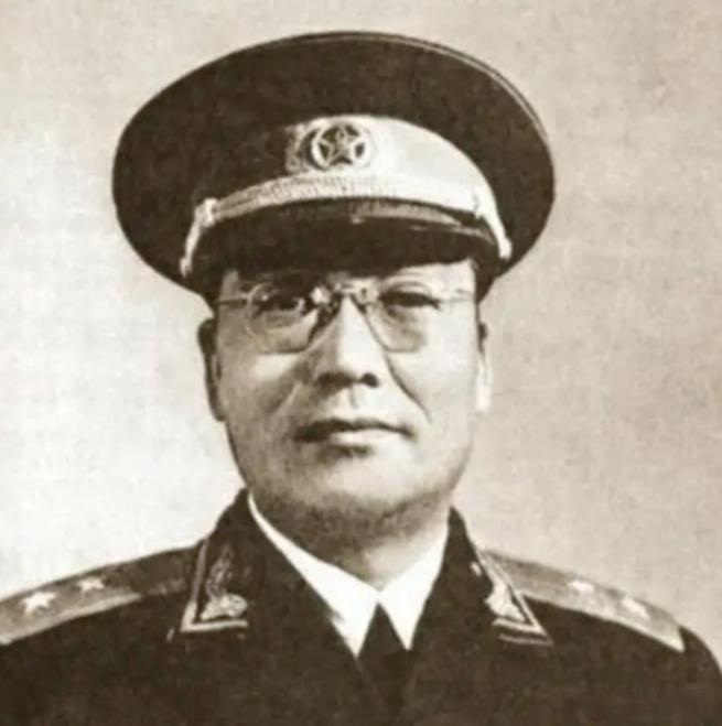 1948年，特务头子叶秀峰去拜访韩练成，一见面就问道：“莱芜战役中，几万人都被抓