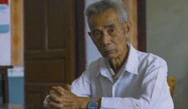 汪康夫，一个普通老师，56年前被冤枉成强奸犯。他这辈子都在申诉，到死都没等来无罪