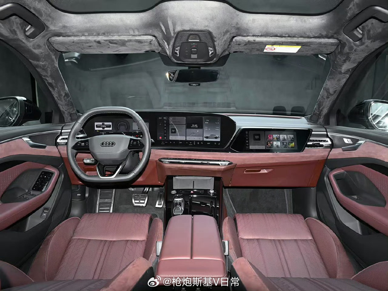 全新奥迪A6L看起预售了，侧面线条很年轻啊，内饰也进步了不少，相信会更受到年轻人