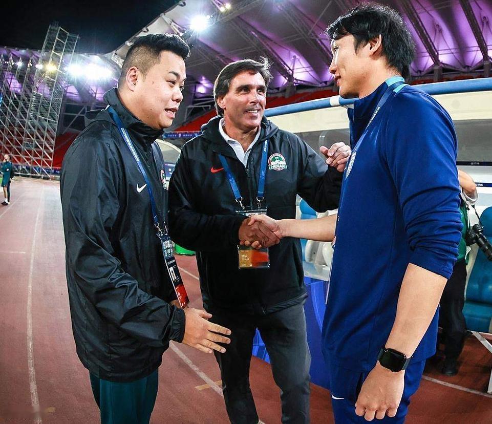 三镇下一场能否客场拿下海港，为申花阻击一下？此前三镇击败过申花！三镇主帅也是前申