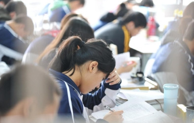 今年高考人数1335万人，8年来首次下降！俞敏洪一句话惊醒无数人：“最可怕的，是