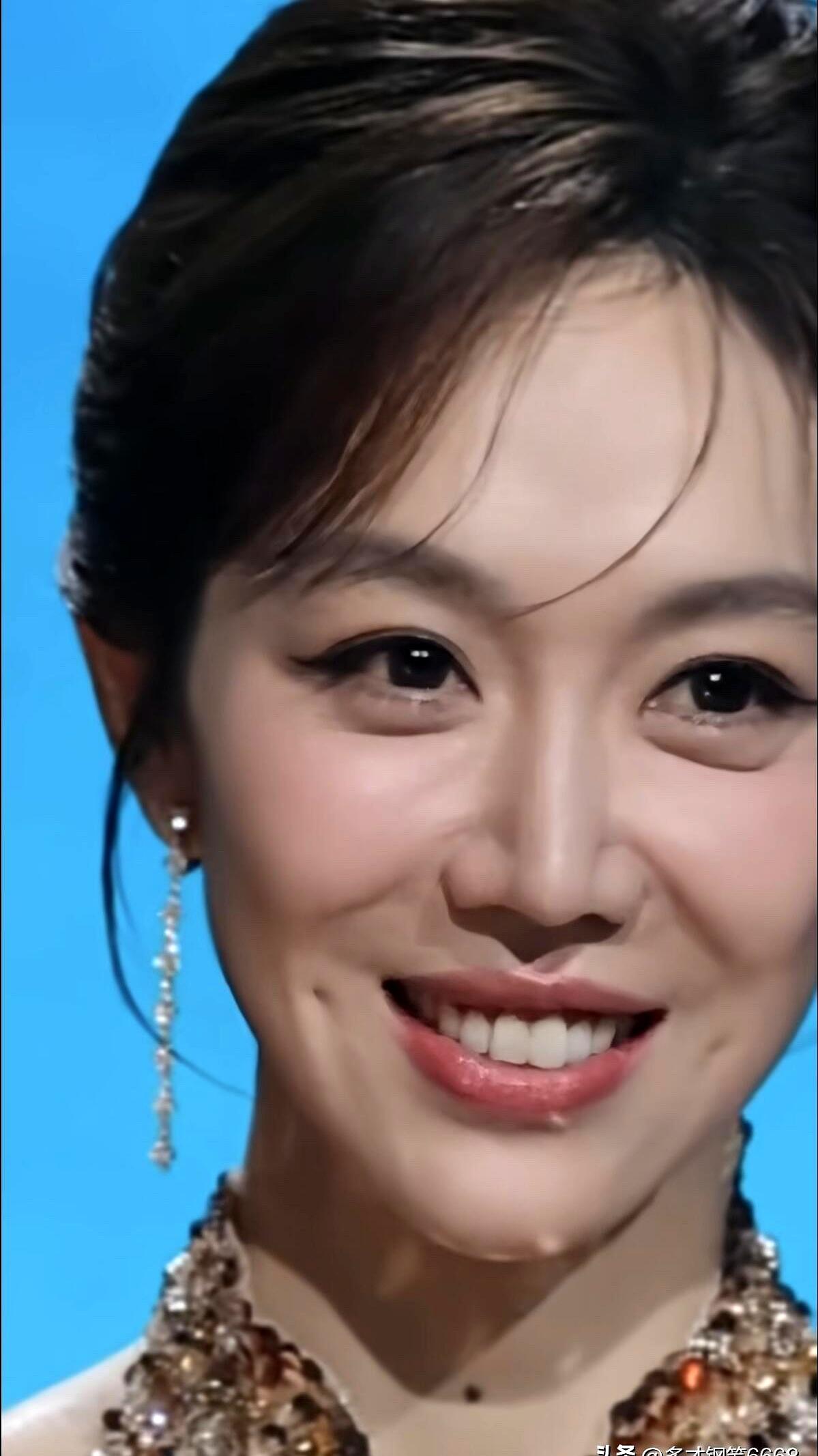 说实话，网上总有人说姜妍颜值超高，但我瞅了半天也没get到。和高圆圆、蒋欣那种