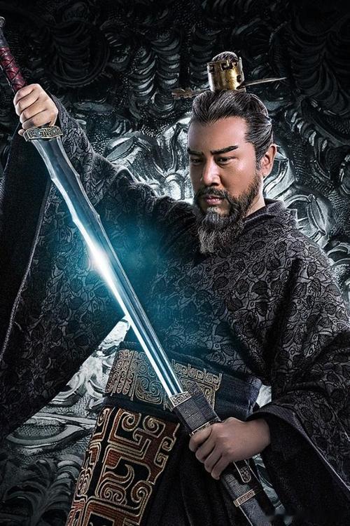 三国212年，贾诩正设宴待客，忽闻荀彧离世，脸色骤变，忙赶走宾客，让儿子关门
