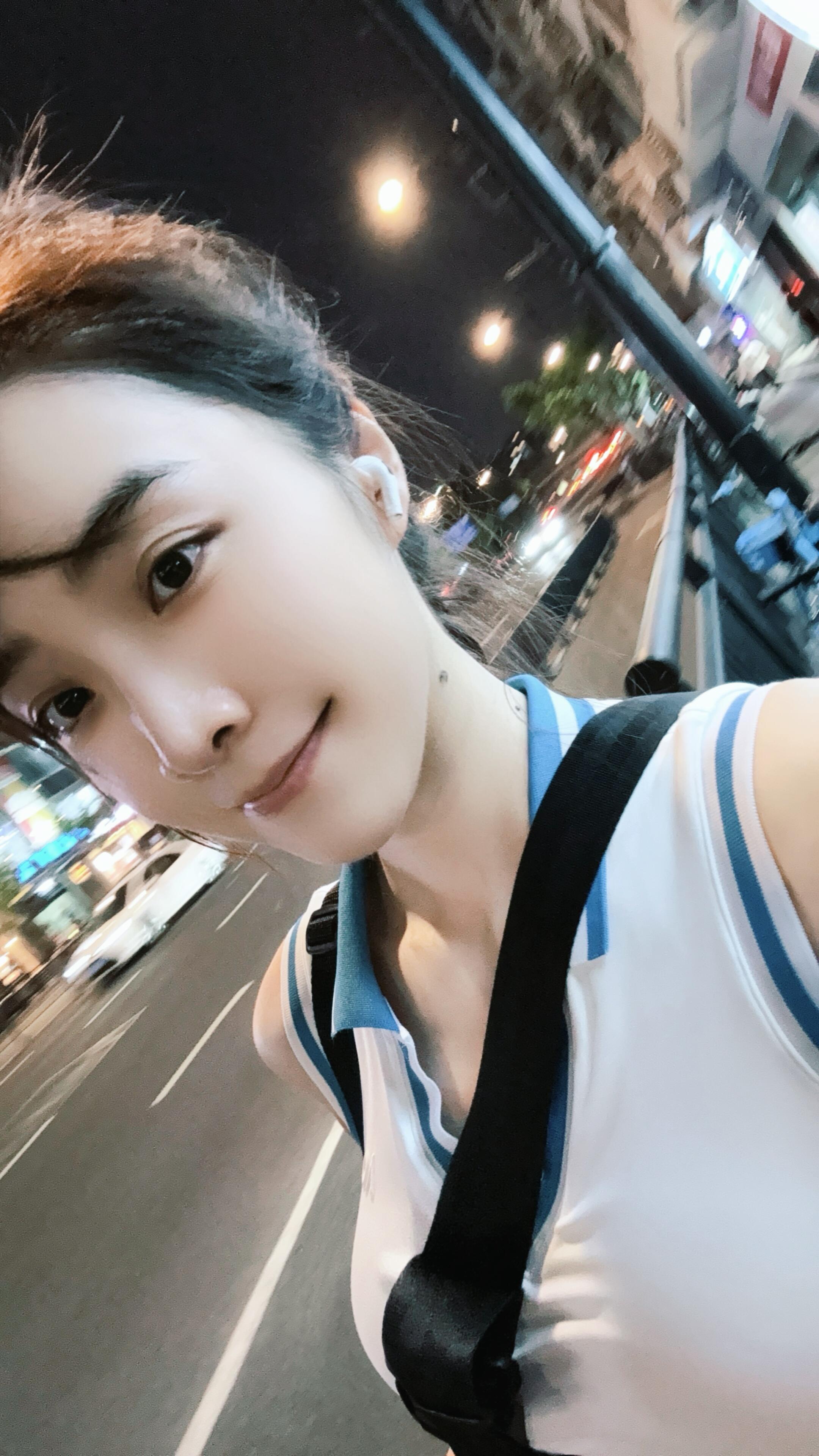 余霜🎾网球穿搭，运动风少女​​​