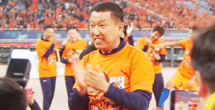 山东泰山队真的跟主教练分道扬镳了？我倒不这么想，既没有官宣下课，也没有官宣谁上