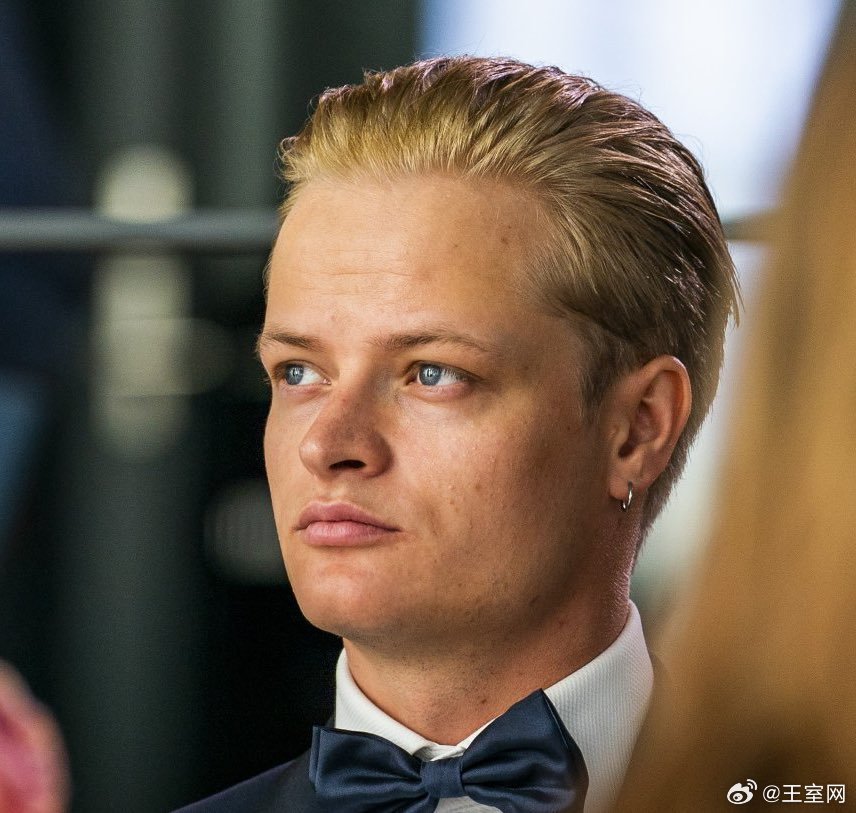 挪威王室🇳🇴近日，挪威王储妃梅特-玛丽特的私生子马鲁斯在审判期间提出保释请