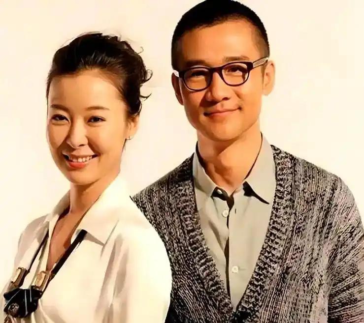 同居9年，黄志忠求过无数回婚，甚至父亲病危时红着眼眶求她扮一回儿媳，柯蓝全都摇头