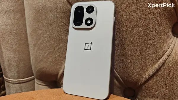 【外媒横评OPPO、vivo四大旗舰机型一加15续航领先】有外媒针对售价在8万