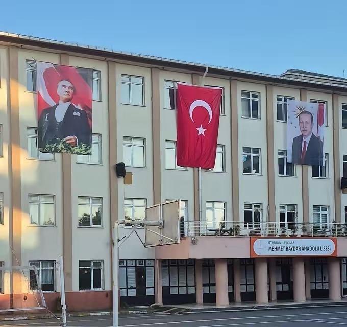 土耳其总统埃尔多安越来越膨胀了，他想把自己的地位提升到土耳其国父凯末尔的地位上。