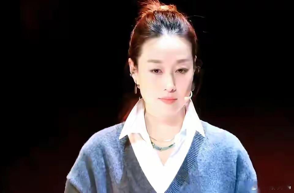 上戏选皮，中戏选骨。这话算是说到根儿上了。怪不得，这次校庆返校，乌泱泱一片，全是