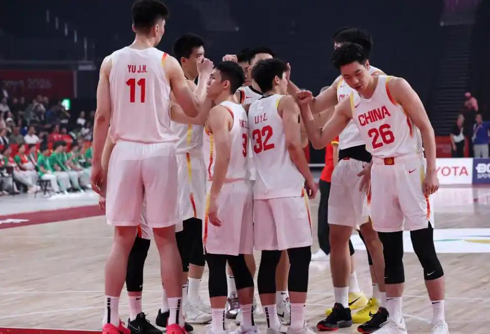 郭士强终于松了口气！9月16日亚运会男篮1/4决赛，中国男篮87-7