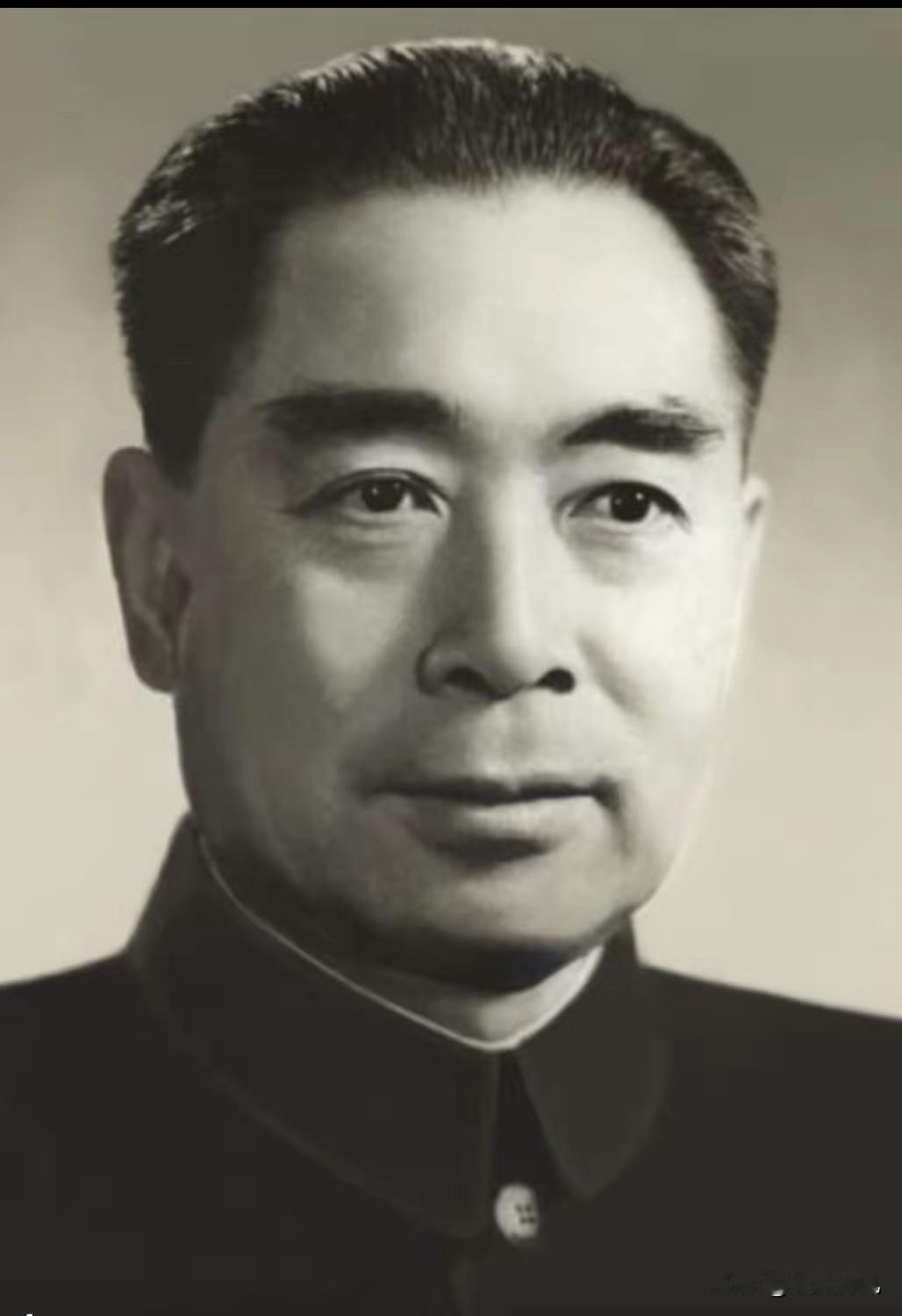 今日是周恩来总理逝世50周年，周恩来(1898年3月5日-1976年1月8日)