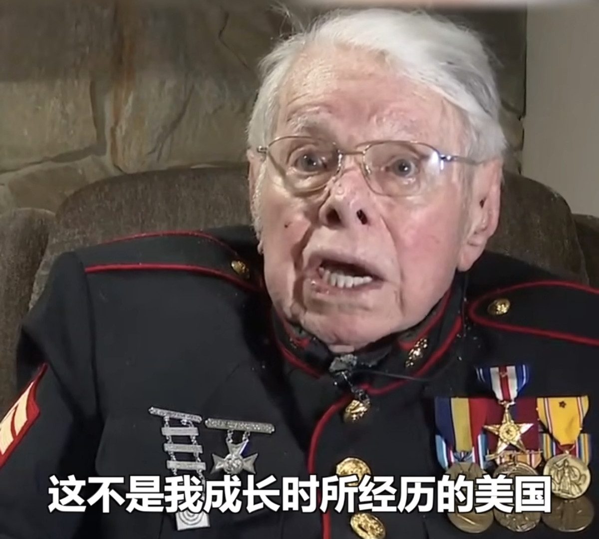 以前登月阴谋论，一个很重要的点就是为什么之前可以登月，现在就登上不去了……“我天