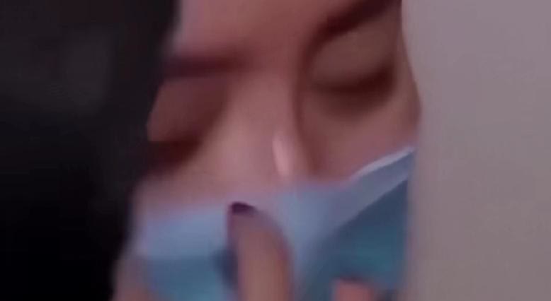 这个有点无语了！女子找感情调解，调解员听完后CPU都给干烧了…女子：“我