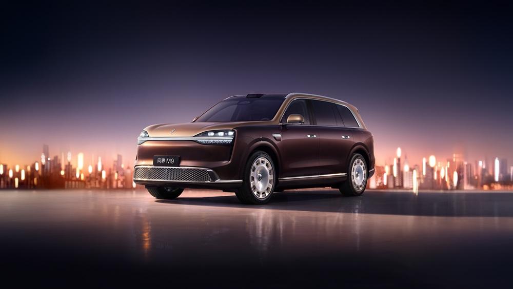 黑金双拼+专属标识，问界M9领世加长版细节曝光随着余承东微博首发视频的释出，全